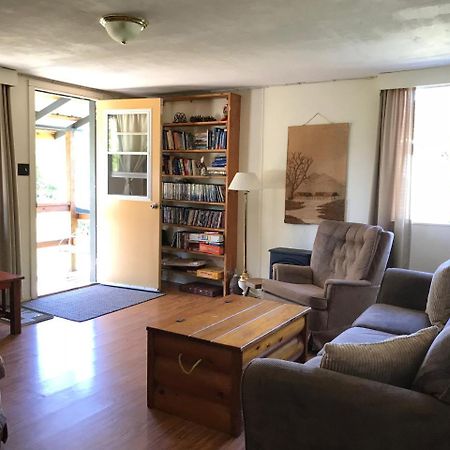 Lake Trail Guesthouse Cumberland 外观 照片